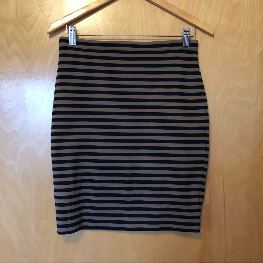 CLUB MONACO pencil skirt